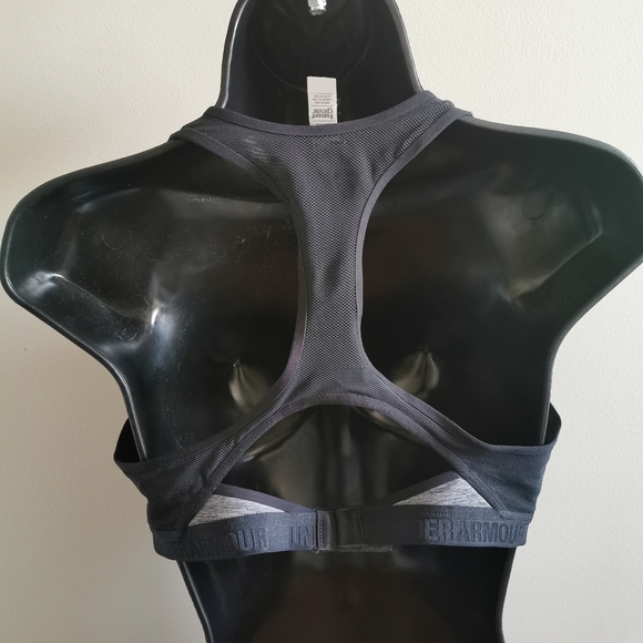 UNDER Armour sports bra 36 - Picture 2 of 4